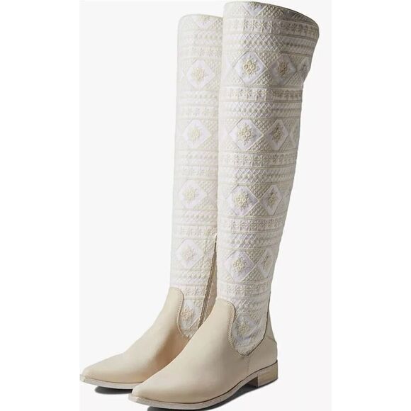 Free People Bren Slouch Ecru Western Pull On Boots New 38 US 8 - Picture 1 of 5